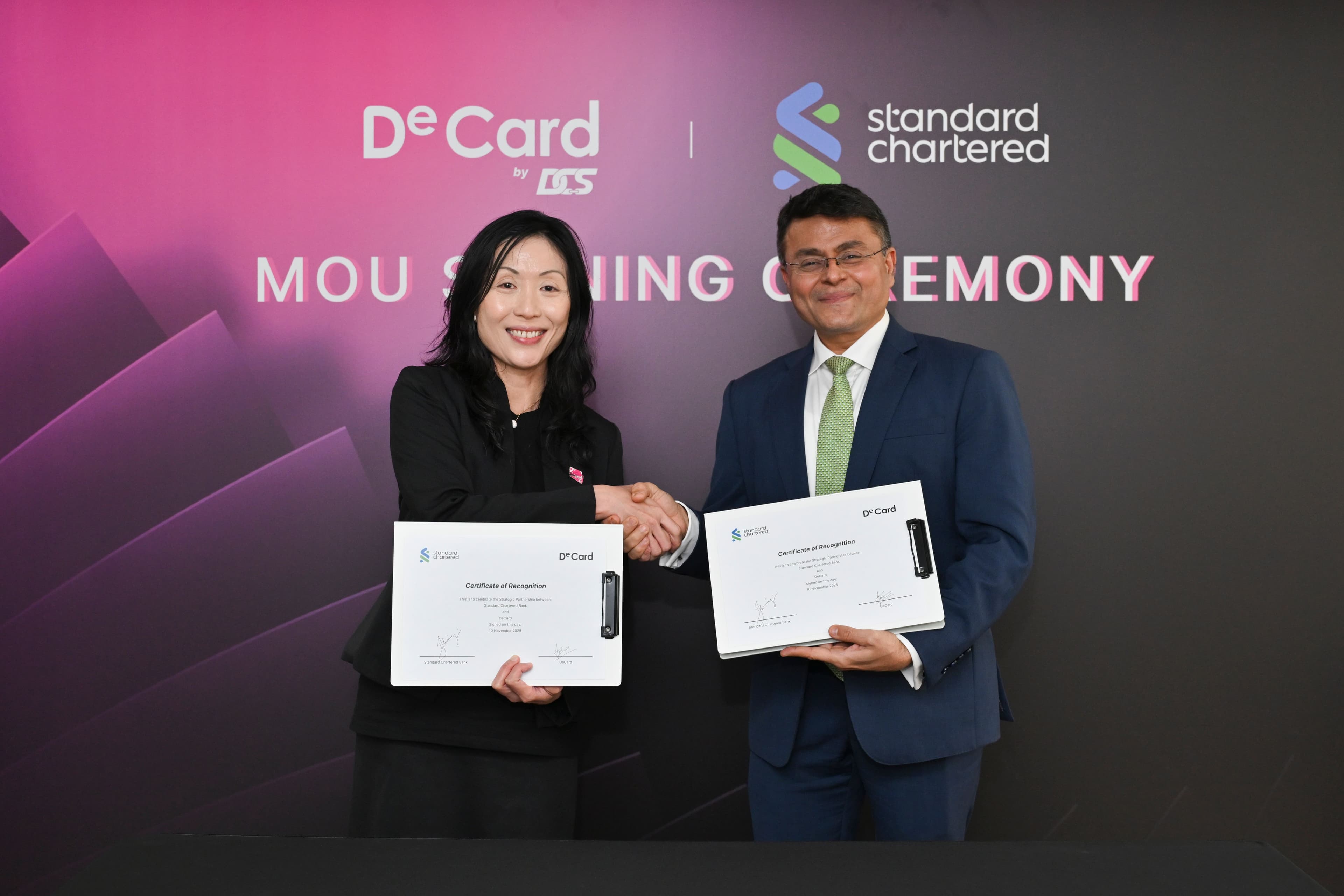 Standard Chartered to power DeCard in Singapore through partnership with DCS